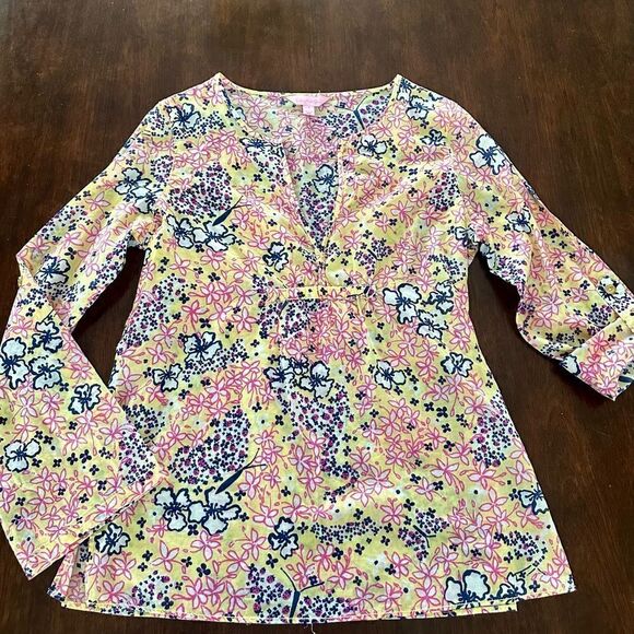 Lilly Pulitzer yellow, Starfruit tunic top. - Picture 5 of 6